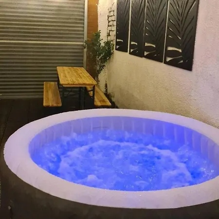 Unlimited Hottub,Sauna,Massage, Bbq,Games,Beach! Sleeps 8 Sunderland  Exterior photo