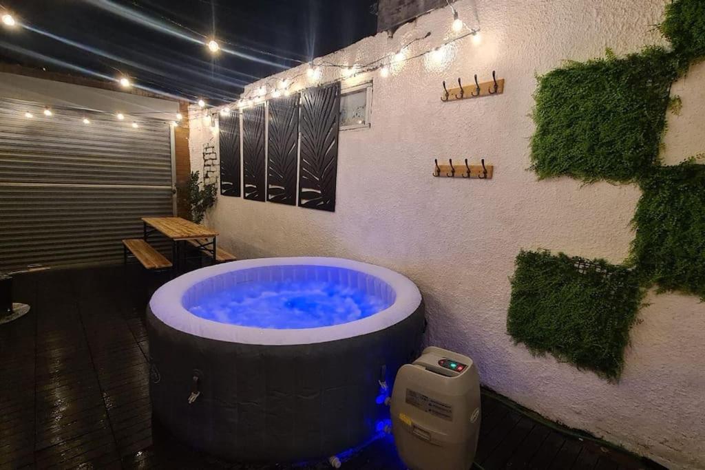 Unlimited Hottub,sauna,massage, Bbq,games,beach! Sleeps 8 * Sunderland (Tyne and Wear)