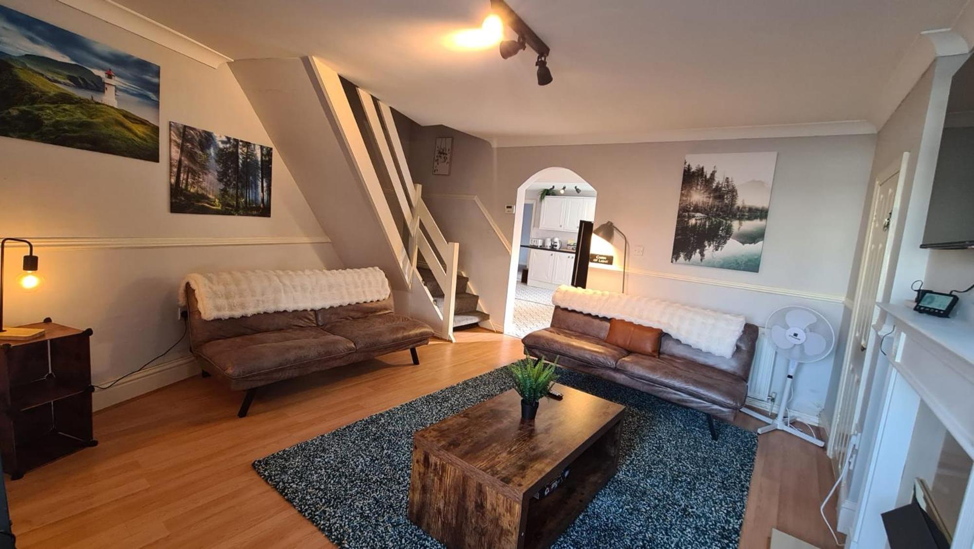 Unlimited Hottub,sauna,massage, Bbq,games,beach! Sleeps 8 Holiday home *