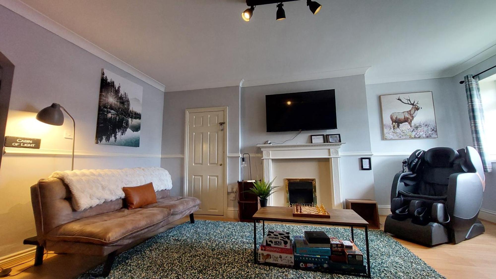Unlimited Hottub,sauna,massage, Bbq,games,beach! Sleeps 8 Holiday home *