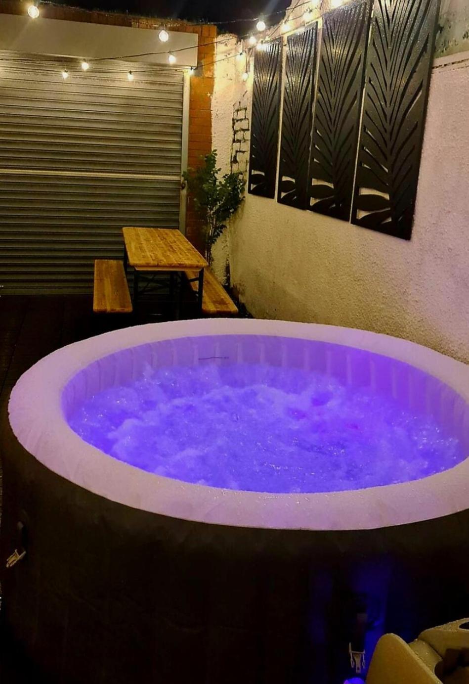 Unlimited Hottub,sauna,massage, Bbq,games,beach! Sleeps 8 Holiday home Sunderland (Tyne and Wear)
